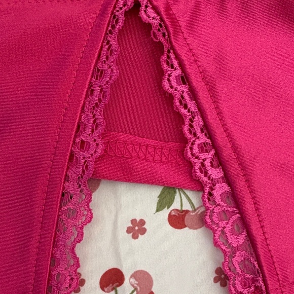 New Pink Lace Trim Cami Top - Picture 2 of 6